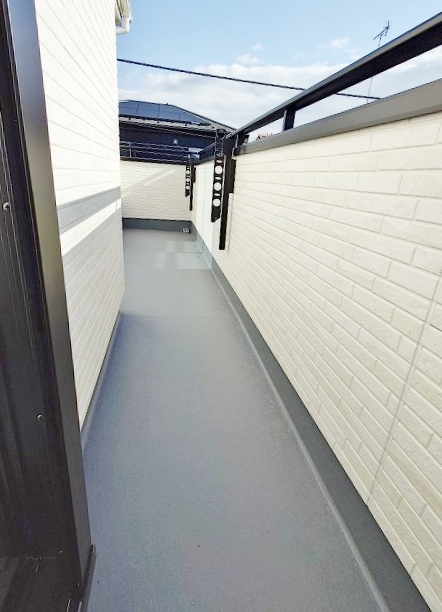 バルコニー バルコニー