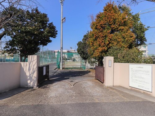 武蔵村山市立第一中学校まで徒歩約8分 武蔵村山市立第一中学校まで徒歩約8分