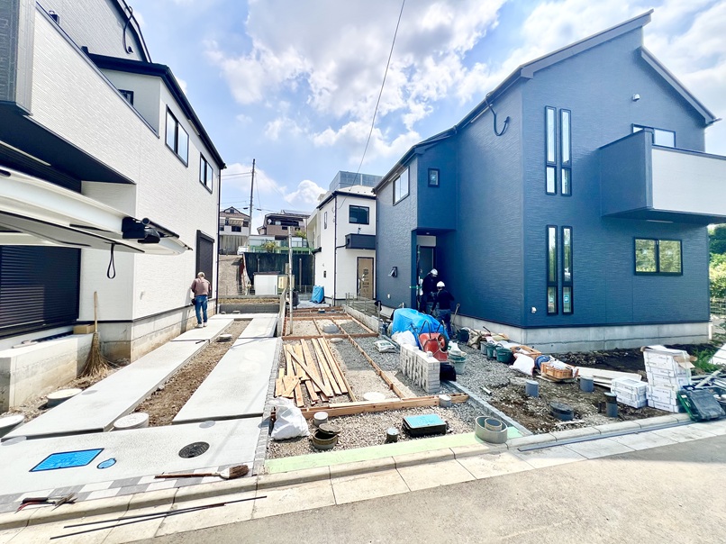 外観(号棟により間取りやデザイン等異なります) 外観(号棟により間取りやデザイン等異なります)