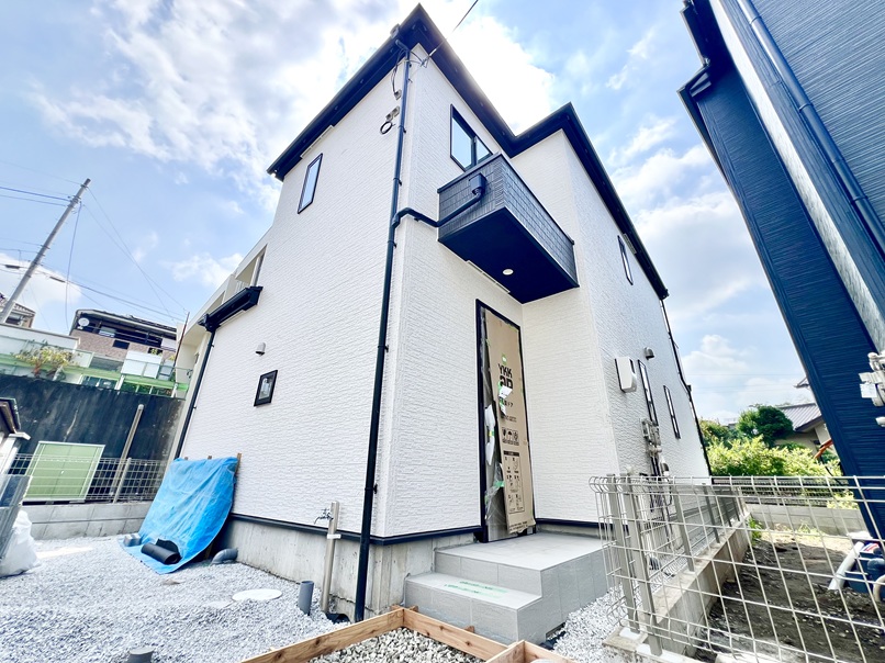 外観(号棟により間取りやデザイン等異なります) 外観(号棟により間取りやデザイン等異なります)