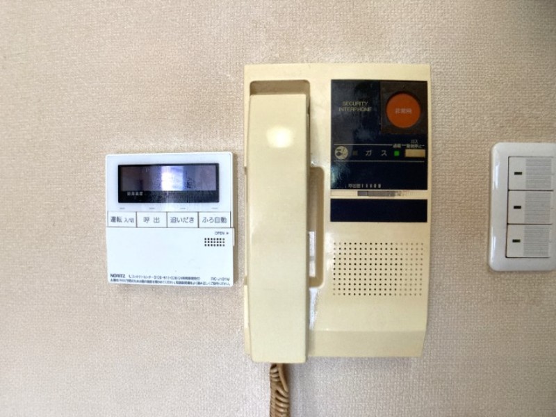 インターホン インターホン