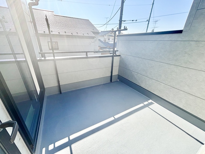 バルコニー バルコニー
