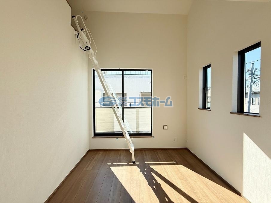 2階洋室 2階洋室