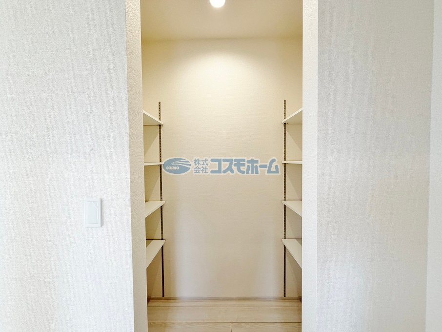 パントリー♪ パントリー♪