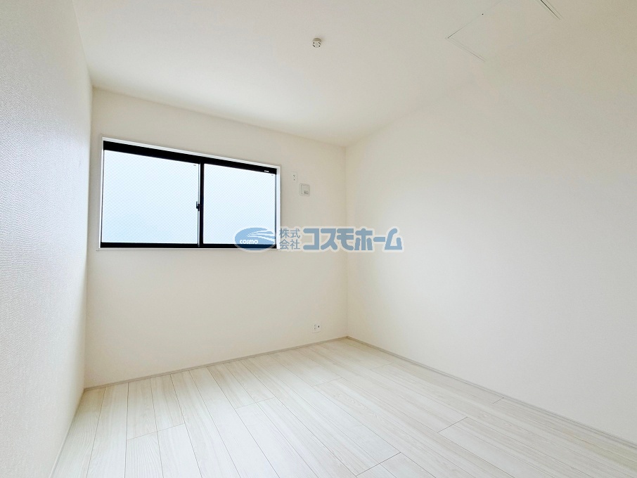 2階洋室 2階洋室